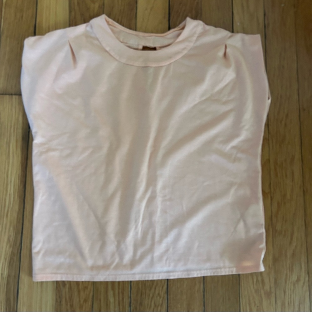 Athleta Peach Short Sleeve Girls' Tee in size 7